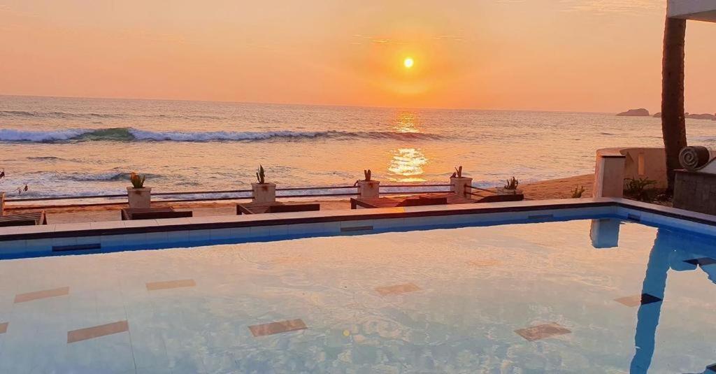 Ap Nippon Beach Hikkaduwa Exterior foto